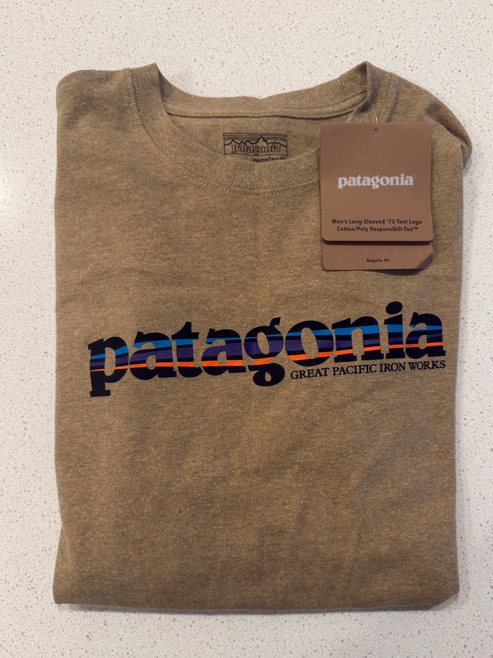 NWT Patagonia Men’s Logo Long-Sleeved Tee in Woodland Tan